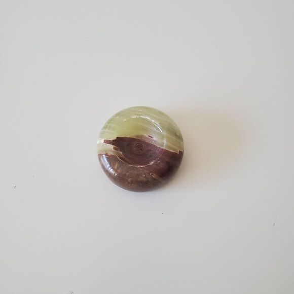 Pakistan Onyx Egg Stone with Vase - 4" Tall - Picture 9 of 12